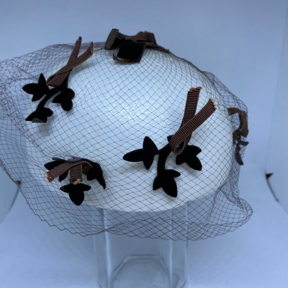 Vintage Brown Tulle Head Piece with Velvet Leaf - Picture 2 of 7